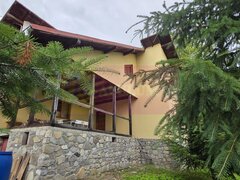 Cabana cu 5 camere de vanzare in Provita